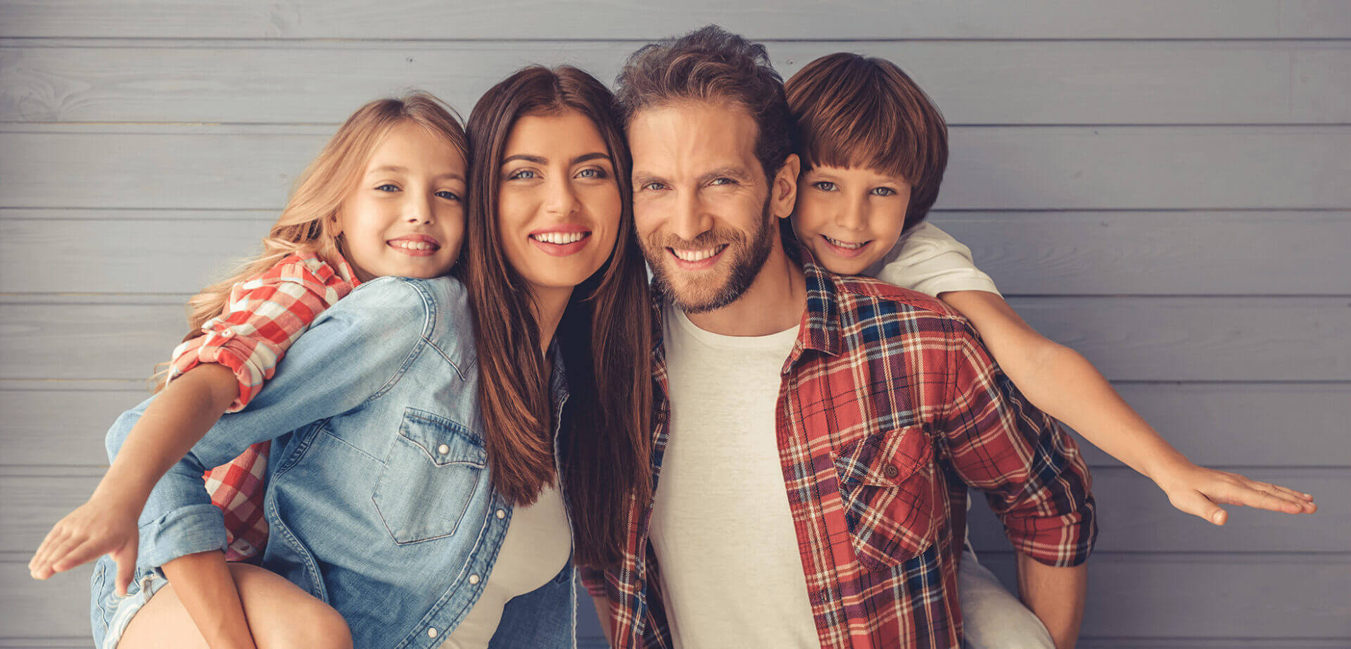 family visiting the dentist